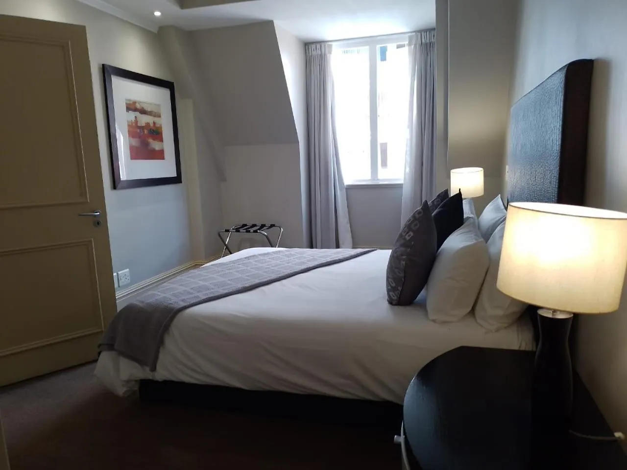 Mandela Rhodes Place Cape Town 3*,  Güney Afrika